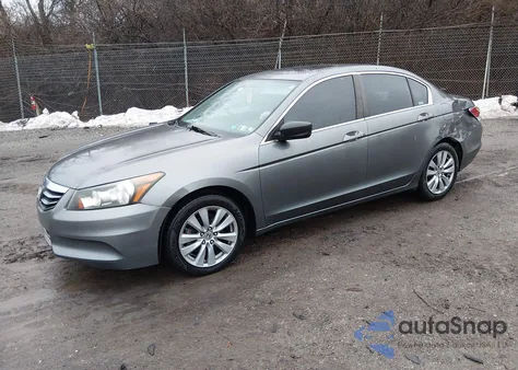 2011 Honda Accord 2.4 Ex-L z USA, uszkodzony, nr VIN 1HGCP2F84BA031574